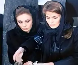 سفر به ایام قدیم سال 1387؛ ظاهر مرموز و درهم تنیده فرح نگون بخت سرمزار لیلا پهلوی