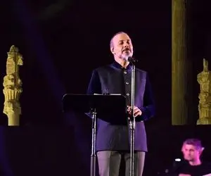 آواز اصیل؛ علیرضا قربانی خودشم تو کنسرتش با نمانده در دلم گریه کرد چه انتظار از ما