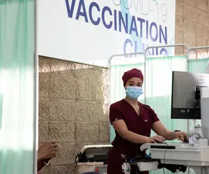 شهردار نیویورک: واکسن بزن ۱۰۰ دلار بگیر!