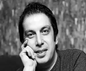 آواز معروفا؛ حرکات موزون عباس جمشیدی وسط عروسی 