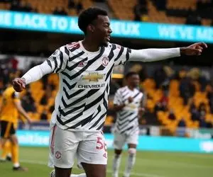 یونایتد ۲ - ولوز ۱؛ پایان فصل با پیروزی شیرین