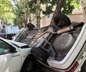 حمله گاز انبری استاندارد و پلیس به خودروسازان