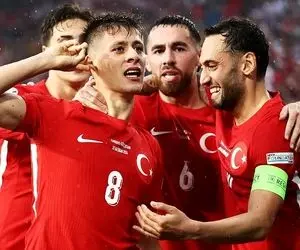 پدیده فوتبال ترکیه یورو را به آتش کشید!