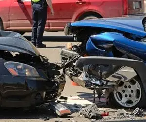 کارت طلایی ایران خودرو یا خرید بیمه بدنه ماشین؟