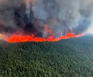 آتش‌سوزی مهیب در کانادا؛ 20 هزار نفر باید بروند