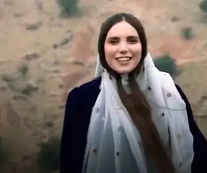 آواز محلی؛ آهنگ فوق غمگین لری که چشات محو معصومیت زناش میشه ولی چه خوش لباس