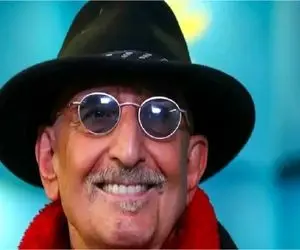 سکانس خندان؛ فرهاد آئیش غیر مستقیم فحش میکشه به مجری/ روده بر کنندس