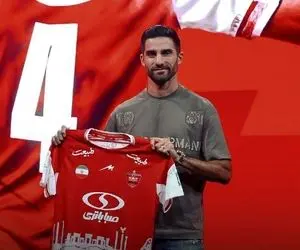 میلاد محمدی در پرسپولیس بند فسخ دارد اما نه برای داخلی ها