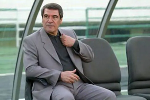 همایون شاهرخی