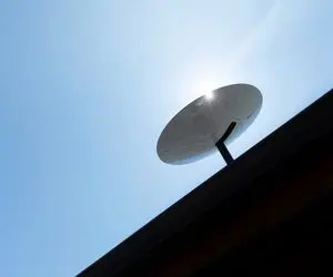 از کجا اینترنت ماهواره‌ای بخریم؟