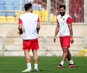 درگیری دو بازیکن پرسپولیس مقابل استقلال؛ کنعانی زادگان و سروش رو مخ گل محمدی!