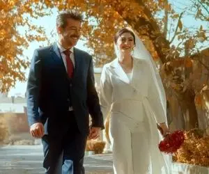 آواز هنرمندانه؛ آرایشگاه و کلیپ فرمالیته مریم مومن و شوشو با آهنگ دار و ندارمو بگیر