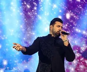 آواز ماندگار؛ احسان خواجه امیری دوباره با سی سالگی اشک همه درآورد و به هق هق 
افتادن