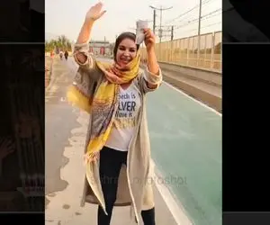 چالش خنده | توپ بنداز تو سطل 50 هزار تومن ببر + ویدیو