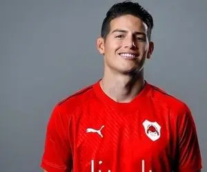 هافبک کلمبیایی هم‌تیمی شجاع خلیل‌زاده شد