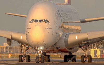 (ودیو) از A380 بزرگترین هواپیمایی مسافربری جهان رو نمایی متفاوت شد
