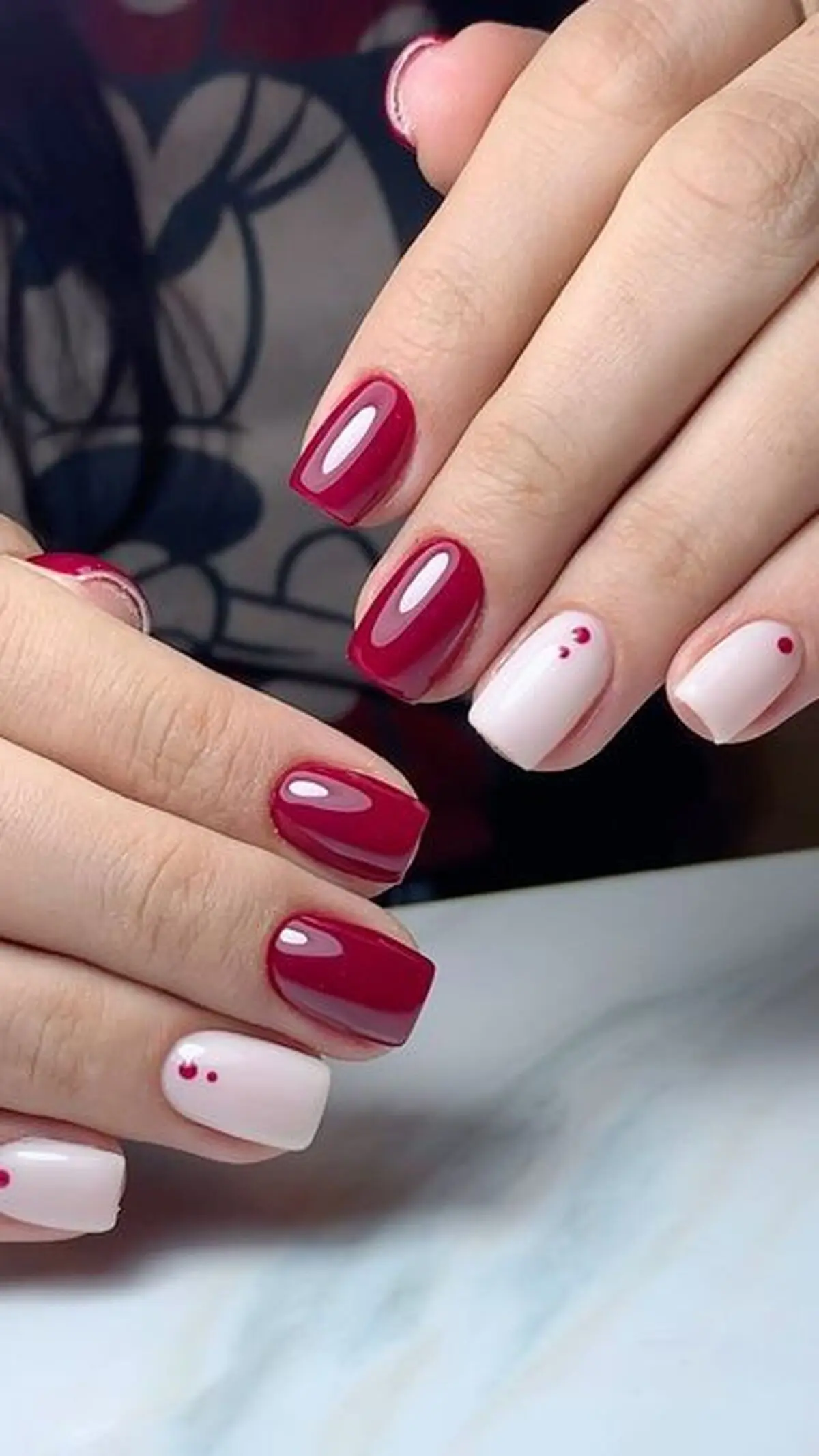 طراحی لاک قرمز