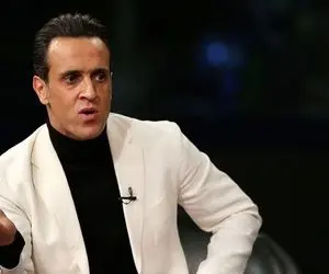 واکنش تند علی کریمی به گفته های معاون وزیر ورزش