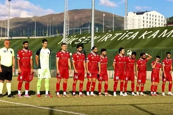 پرسپولیس این فصل کجا میزبانی می کند؟