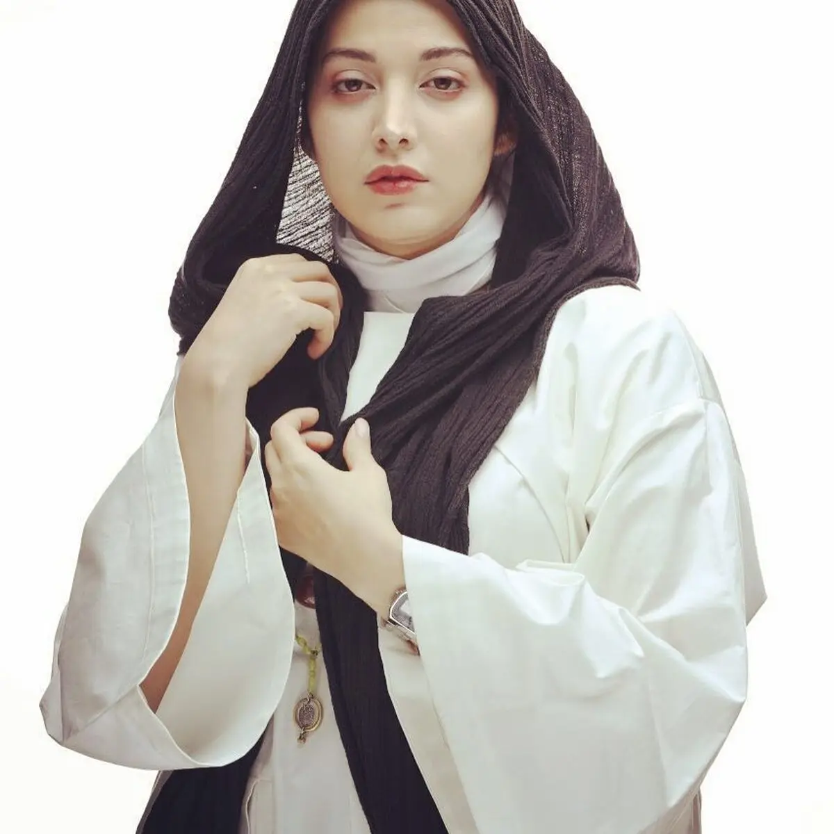 roshanakgerami_1513811024