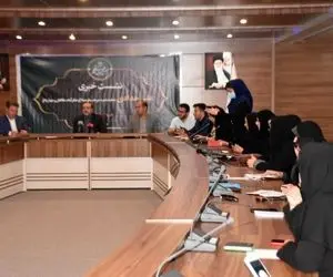 گرانی نان، بنزین و دارو در مجلس مطرح نیست