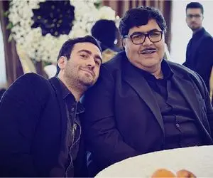 سکانس خندان/فرهاد اصلانی دست و بدنش میلرزه آخرم به گریه میوفته/مدیری خندش گرفته