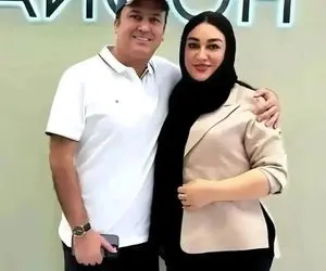 آواز شاد؛ حامد آهنگی زنشو برد رستوران جلو همه میکروفون از خواننده گرفت برا خانوم خوند