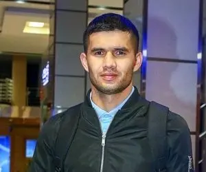 عزیزبک آمانوف جای چه کسی را در استقلال می‌گیرد؟