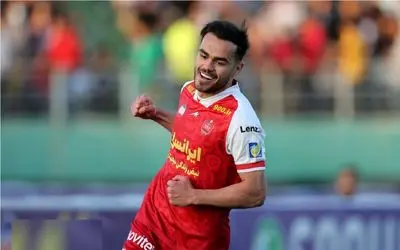 واکنش احساسی اورونوف به تشویق‌های پرشور هواداران پرسپولیس