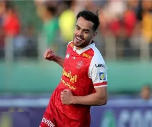 واکنش احساسی اورونوف به تشویق‌های پرشور هواداران پرسپولیس