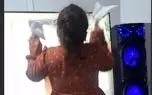 آواز محلی؛ دختر بچه پا تو کفش بزرگترش کرده چه رقص کوردی میکنه اونم با پاشنه بلند آواز محلی؛ دختر بچه پا تو کفش بزرگترش کرده چه رقص کوردی میکنه اونم با پاشنه بلند