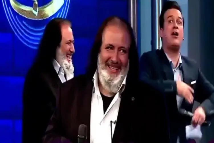 آواز شاد؛ تماشاچیه شباهنگی این آهنگو جوری از چشم انداخت که من یکی دیگه نمیگوشم