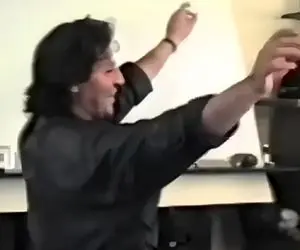 آواز نوستالژی؛ دلبری ستاره های دهه شصت تو مهمونی بازیگرا ابوالفضل پورعرب چه بلده کاره