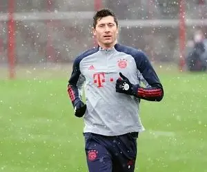 بازگشت لواندوفسکی؛ PSG ممکن نیست