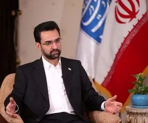 انتقاد دوباره آذری جهرمی از اختلال در GPS