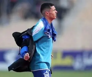 شادی گل توهین‌آمیز یاسر آسانی مقابل پادیاب؛ بازیکن استقلال در انتظار کمیته انضباطی؟