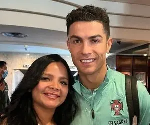 ادعای جنجالی خانوم مدل درباره رونالدو؛ کریس به جورجینیا خیانت کرد؟