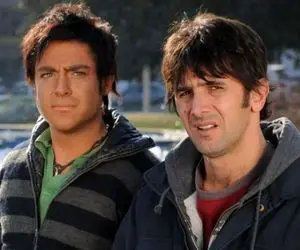 آواز معروفا؛ رقص آفتابه امین حیایی تو خیابون گلزار آب کرد از خجالت