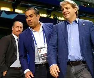 (عکس) حمله به مالک ایرانی چلسی!