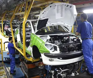 نامه‌نگاری خودروسازان با مجلسی‌ها