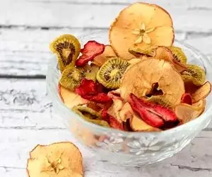 آموزش آشپزی؛ سه سوته میوه خشک خونگی درست کن