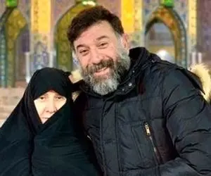 علی انصاریان موهای مجری معروف را تراشید + ویدیو