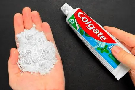 ترفندهای خانه داری؛ جوش شیرین رو با خمیر دندون مخلوط کنید نتیجه شگفت انگیزه