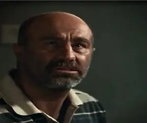 سوتی خندان؛ ترجمه حرفای محسن تنابنده توسط دخترش که نصفه نیمه زبان بلده همه رو غشوند