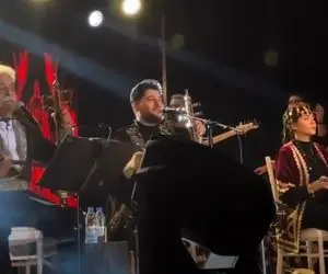 آواز اصیل؛ پنجه های اعجاب انگیز استاد فرج علیپور که کمانچه نواخت و سالن به وجد اومد