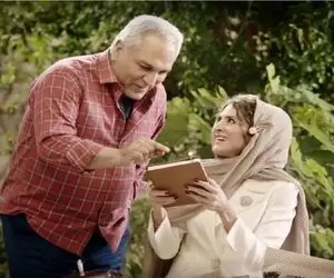 سکانس شاد/جواد عزتی تو عروسی مهران مدیری از دل و جون میرقصه/چه رقص چاقویی میره