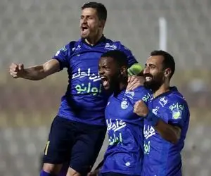 جناح راست خطرناک استقلال؛ خیال فرهاد با وریا و یامگا راحتِ راحت!