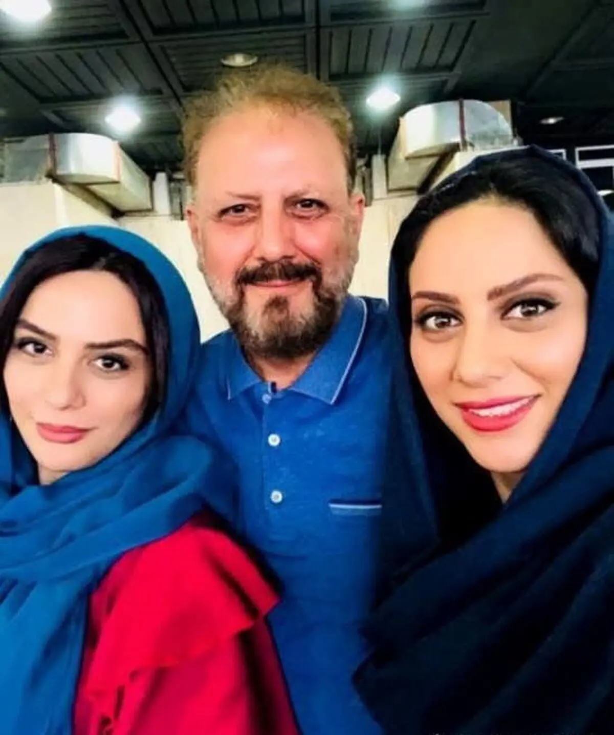 مارال فرجاد و خواهر و پدرش