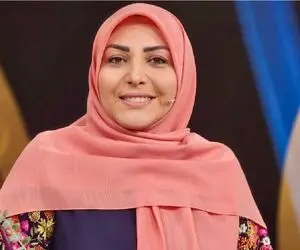 آواز شاد؛ المیرا شریفی مقدم موودش افتاده آهنگ شاد میخواد پایکوبی کنه