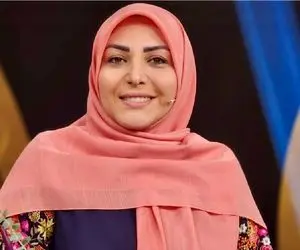 آواز شاد؛ المیرا شریفی مقدم موودش افتاده آهنگ شاد میخواد پایکوبی کنه